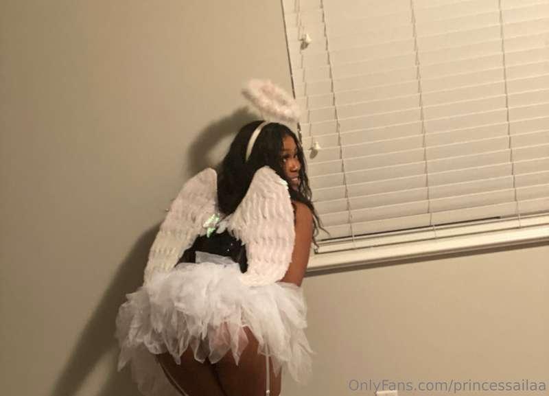 Can I be your little angel 😇