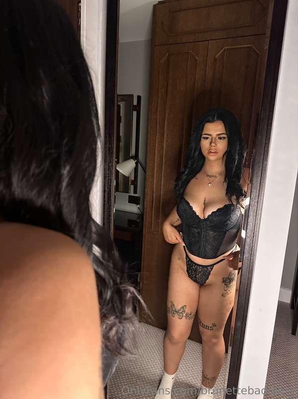 brunettebaddie_x main image