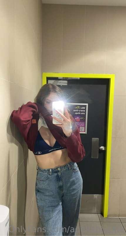 cheeky pic in the servo bathroom hehe x