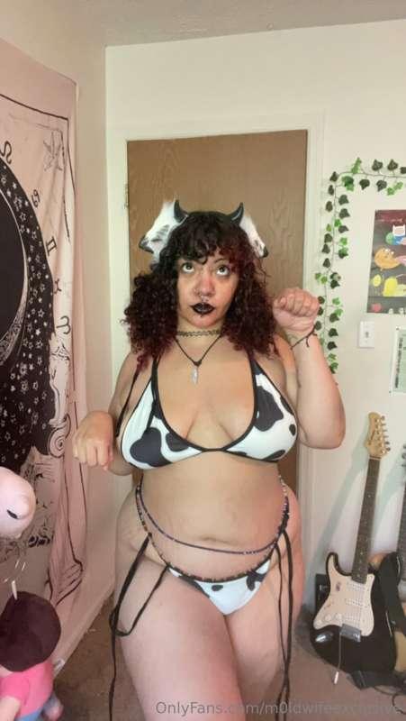 do you like my new swimsuit:3