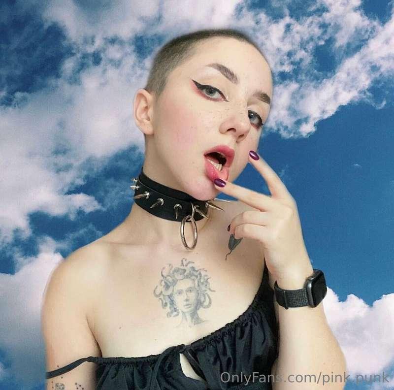I dream of licking your hot and hard cock❤️‍🔥💦