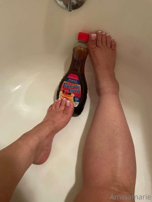 Forget the waffles 🧇 you just need me with your syrup