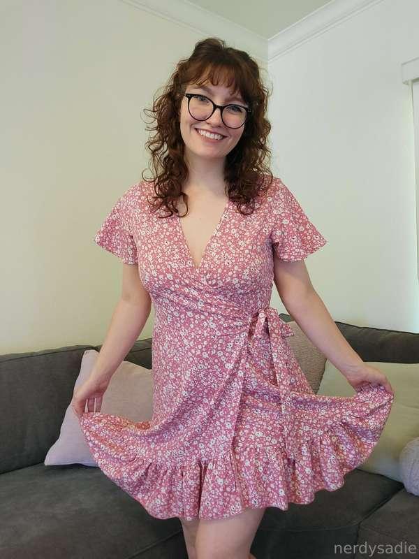 I'm going for sexy librarian, did it work? 😜