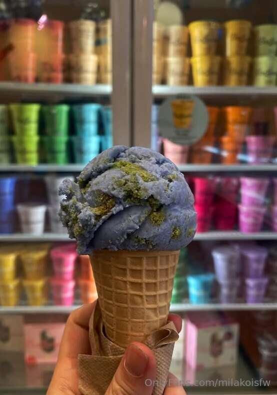 Ice cream😍