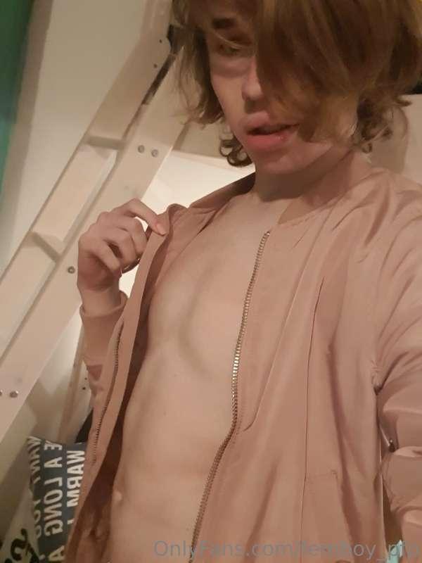 femboy_pfp image #16