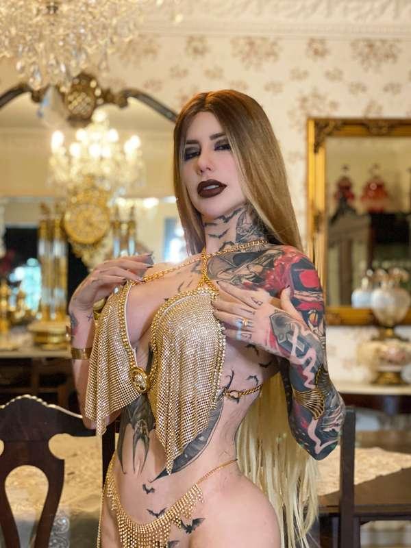 Lingerie + gym + tattoo + travel updates!!!!