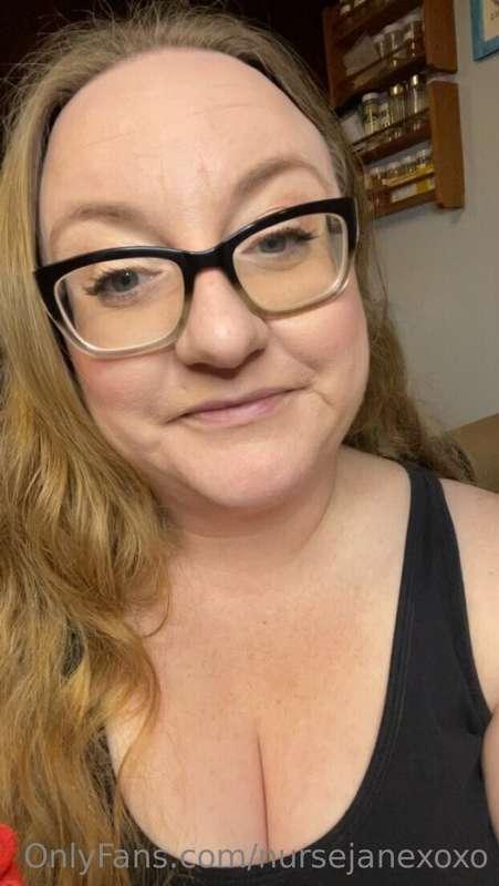 What’s everyone up to tonight?😘😈