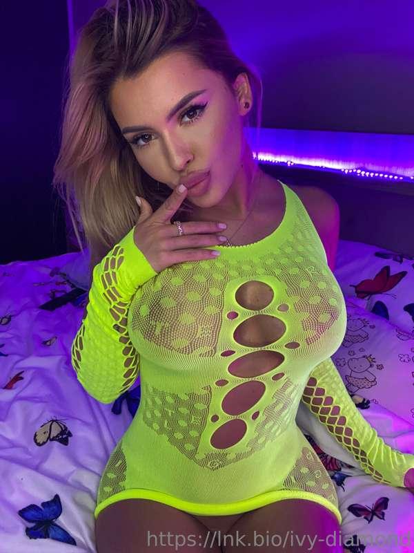 You want some? 😈🔥 DM me 😈🔥 I'm waiting for you daddy