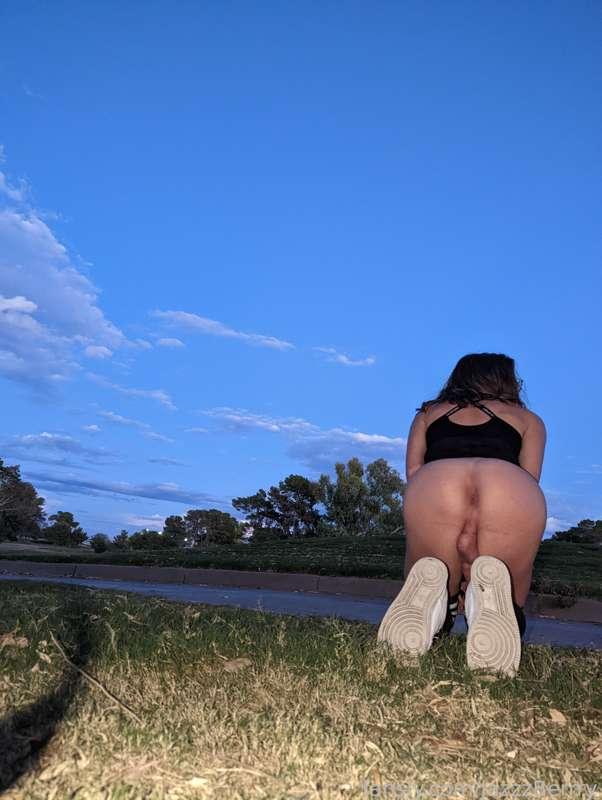 Fill me with your juicy load at this park
#femboy #public #twink #sissy