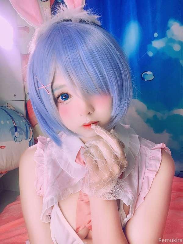 รีมุอยากได้ความรักจากนี่ซังจังเลยค่ะ🐰💕
อยากดูรีมุเล่นของเล่น..
