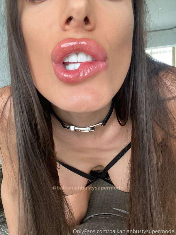 🦋check my dm🦋
