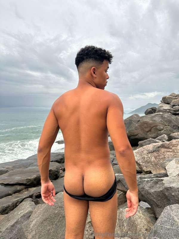 lucas_ferraiii image #2