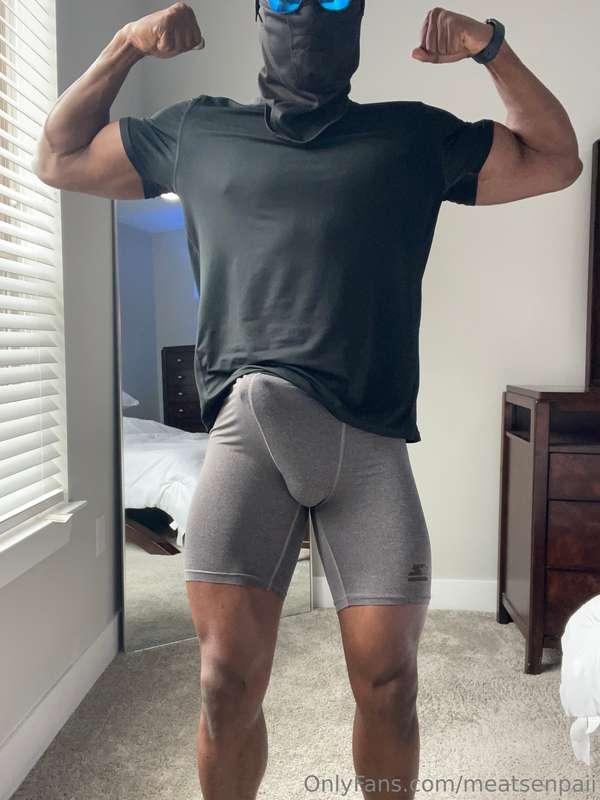 ‘Like’ if it looks like I had a great workout. 🏋🏾