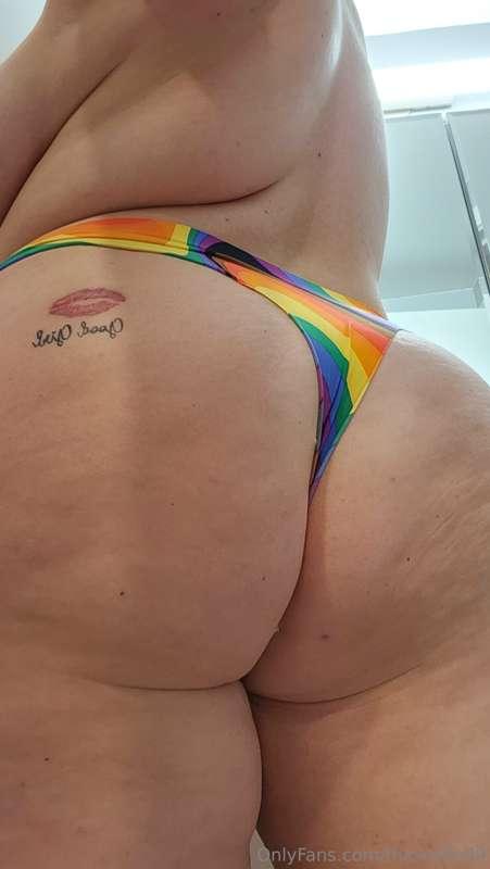 thickwife89 image #1