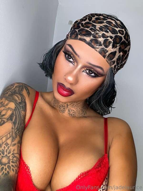 😘