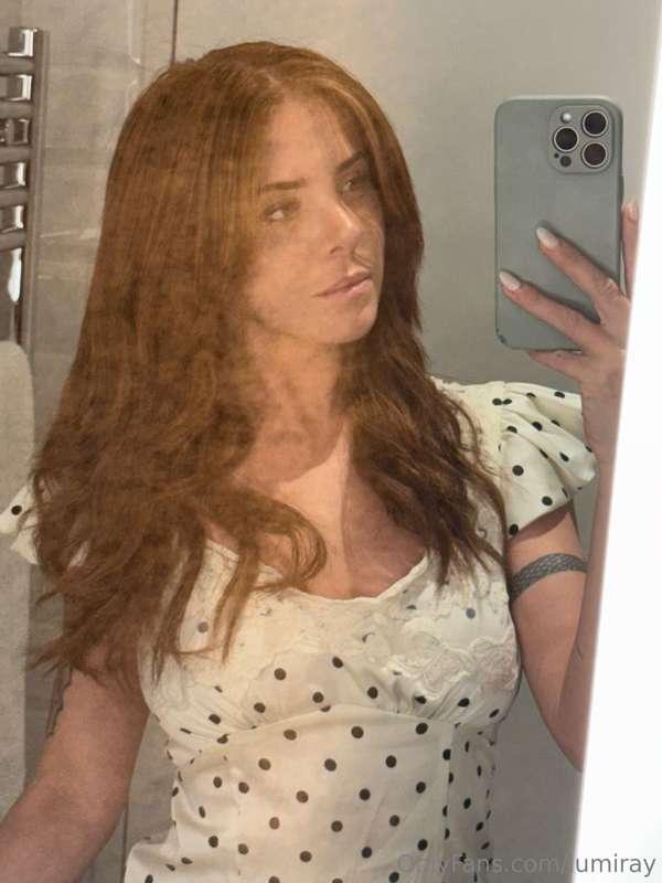 you know I love a good mirror selfie 🤳