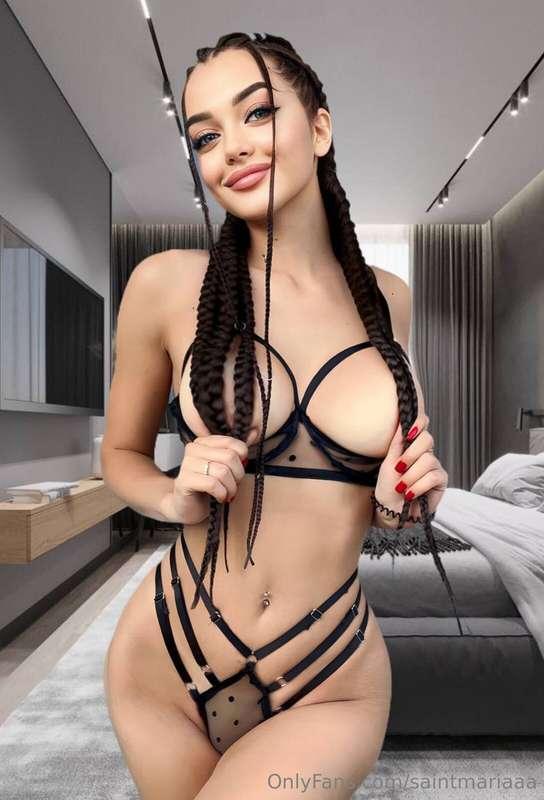 CUSTOM QUEEN  @ameliabono 👑😍

SHE'LL BE YOUR BEST FRIEND AND..