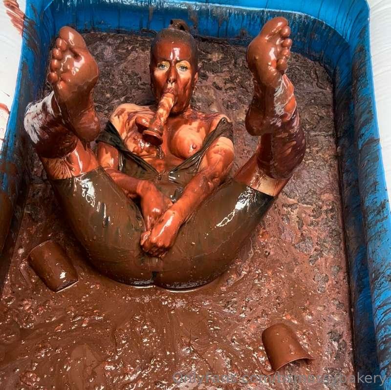 bsmessybakery image #2