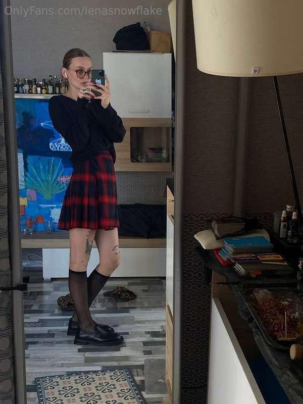 do you like girls in skirts?🥰😈