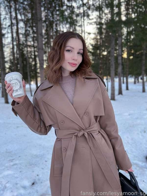Tea or coffee? ☕ Or maybe me? 😜💗

#fyp #petite #cutegirl #life #blog #lifestyle #foryou #daily #diary #natural 