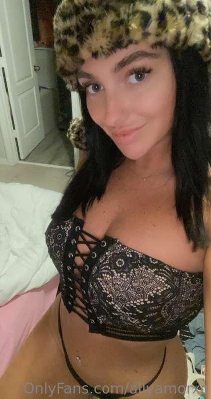 ### I want you to watch my pussy grip your cock... how does ..