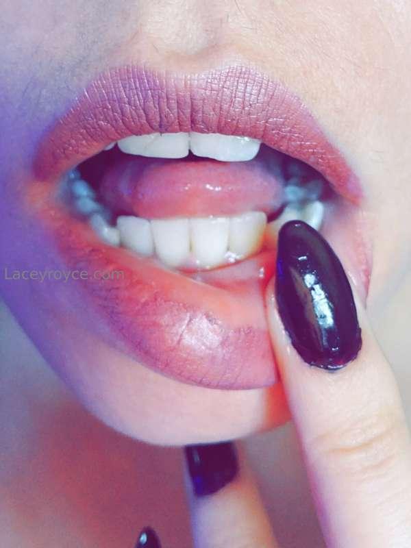 Oral fixation