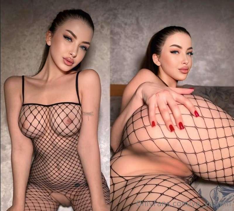 GORGEOUS SEXY @sweeetest_jenny IS HOTTEST GIRL ON THE OF😈 SH..