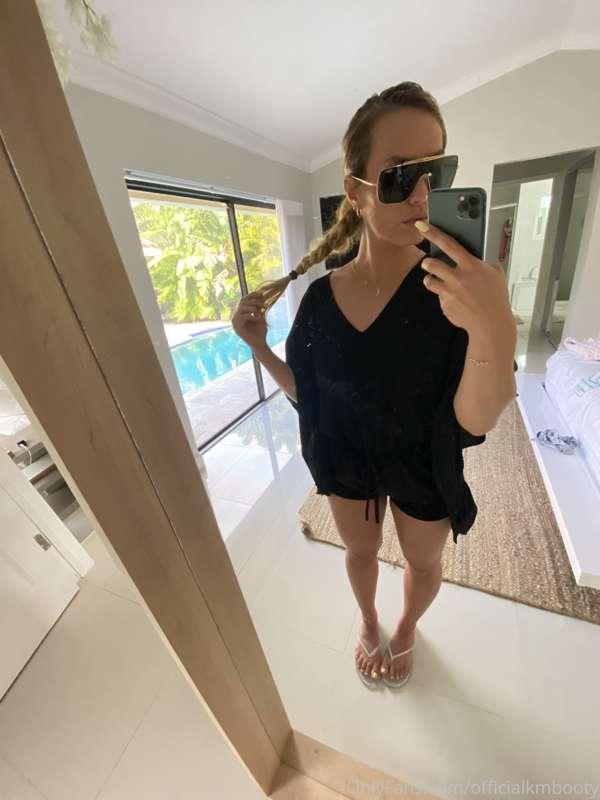 kelsimonroeofficial image #0