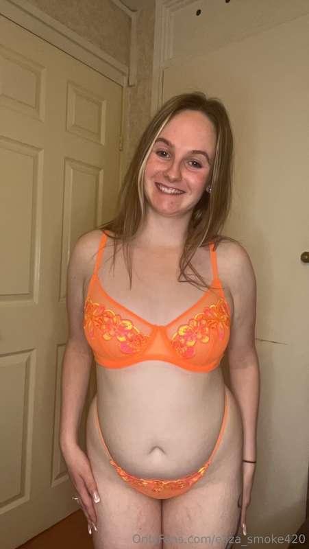 this set makes me think of summer !! I can't wait for the su..