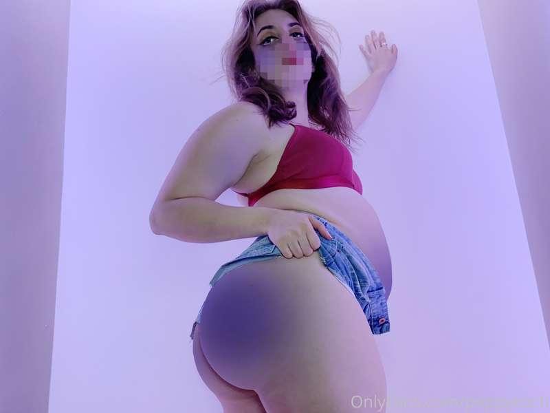 It feels like my ass is expanding like crazy. Can you see fr..