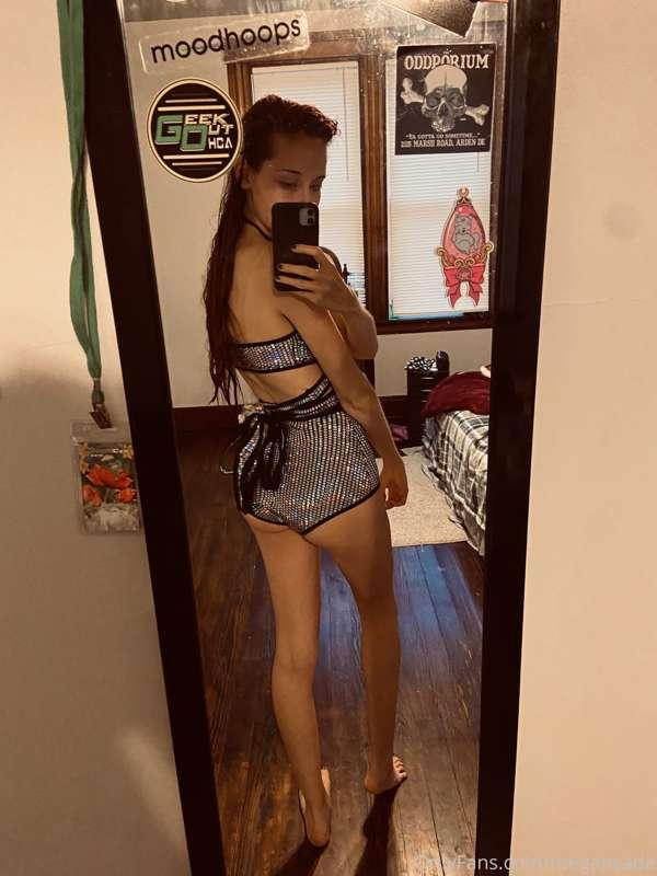 legs? legs. ✨ #raveoutfit
