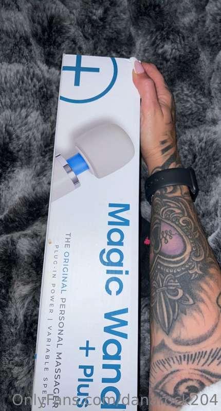 Should I make a video with this magic wand it’s HUGE