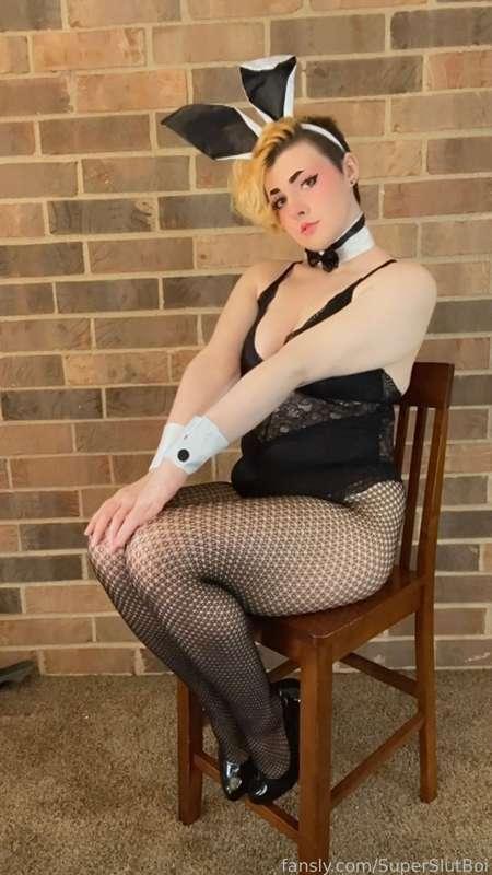 superslutboi image #0