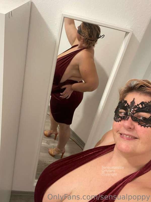 I'm ready to go out for dinner who will accompany me to the ..