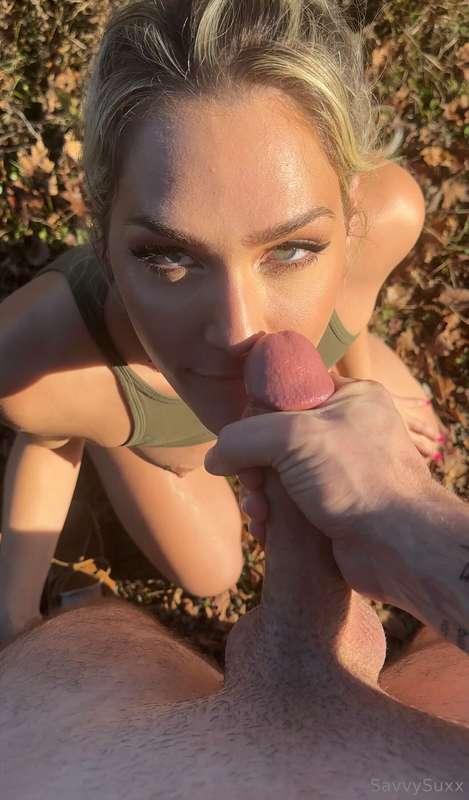 Swipe to paint my face 💦 @thefleshmechanic