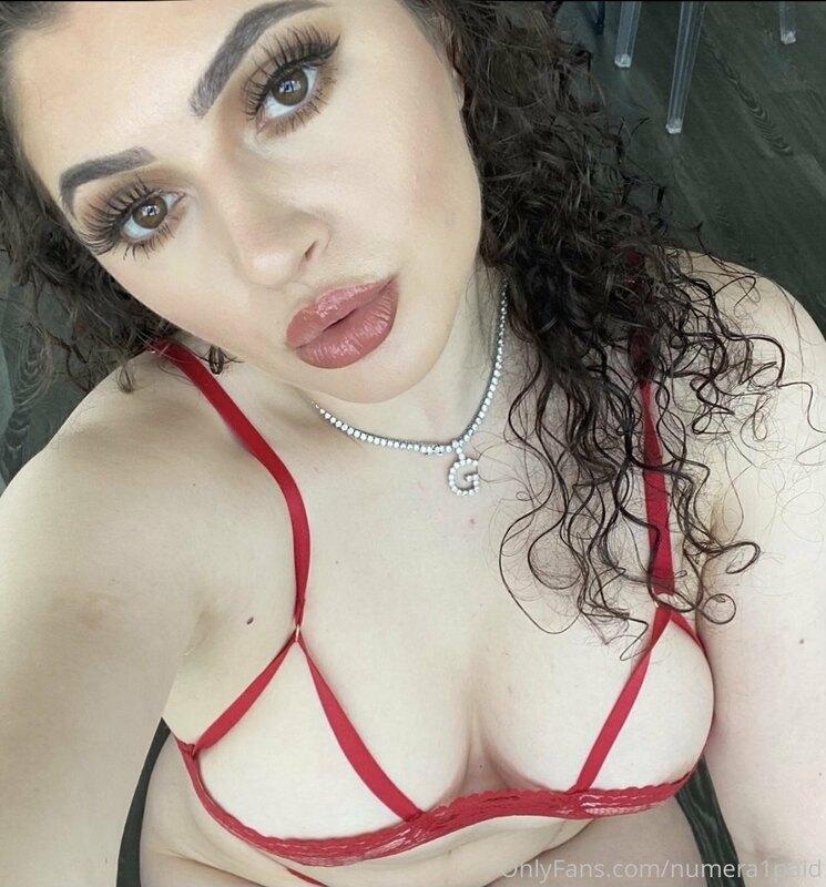 Look deep into my eyes baby ??
