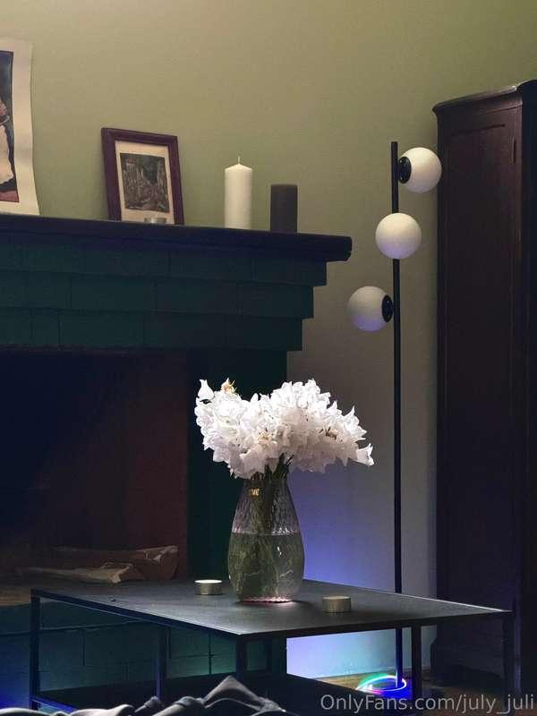 In my opinion, flowers and candles can brighten up the setti..