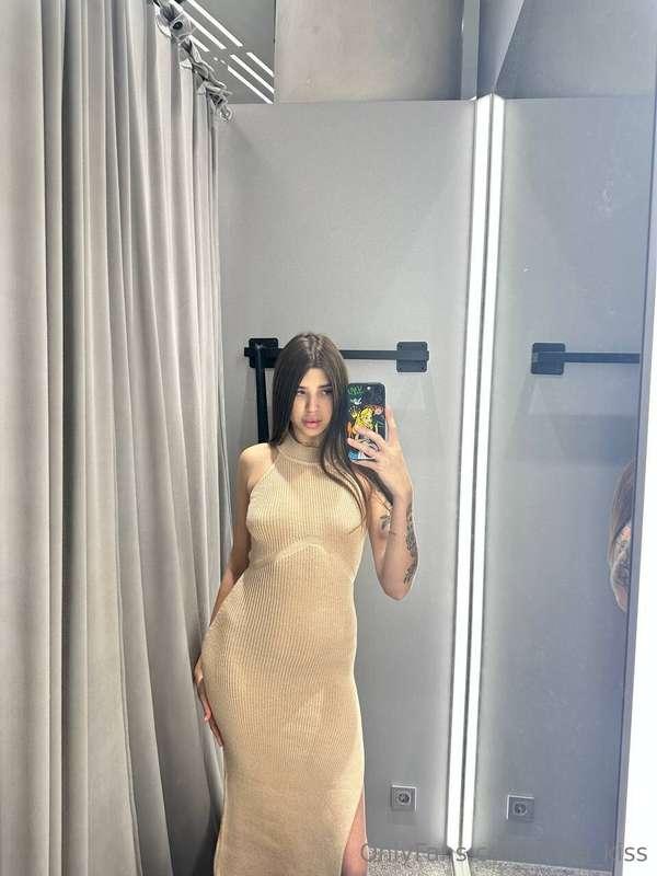 The feeling of lightness and femininity in this new dress! ✨..
