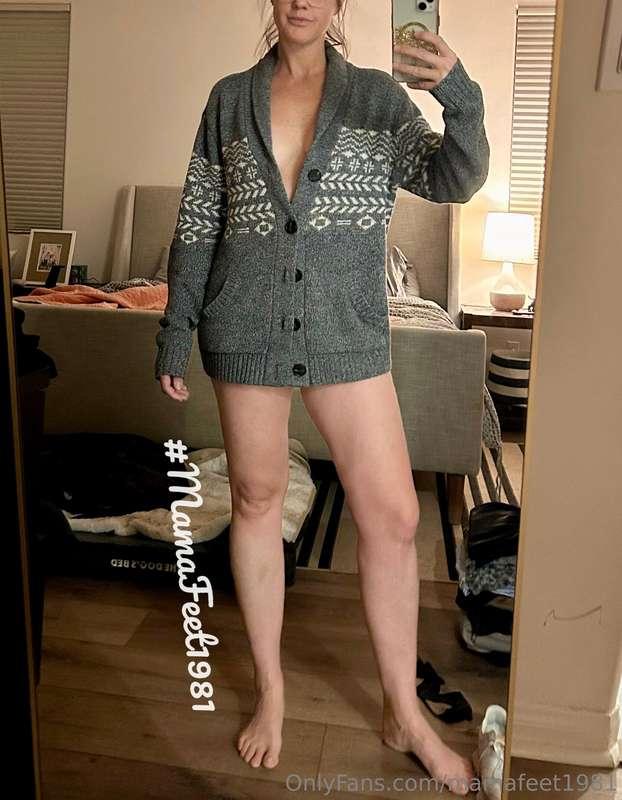Pop a titty for the boys? Swipe and unlock!