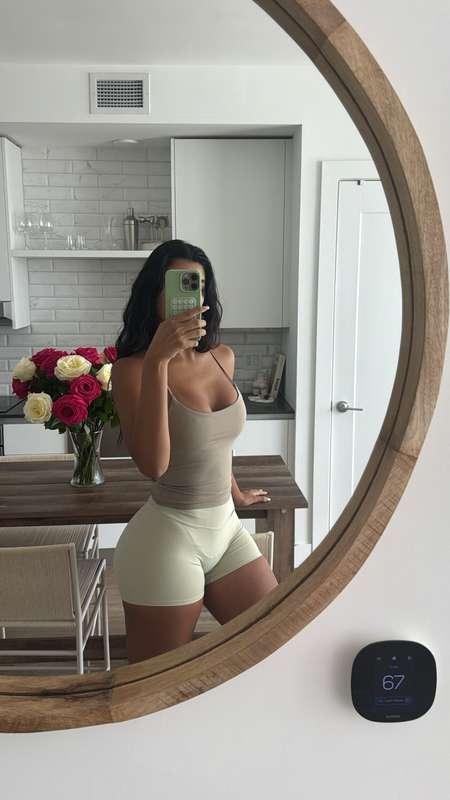 hi 😏
