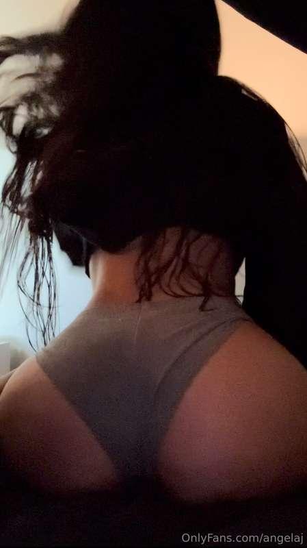 <3