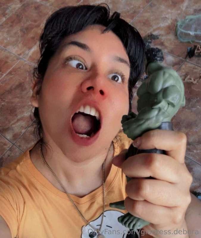 giantess.debora image #5