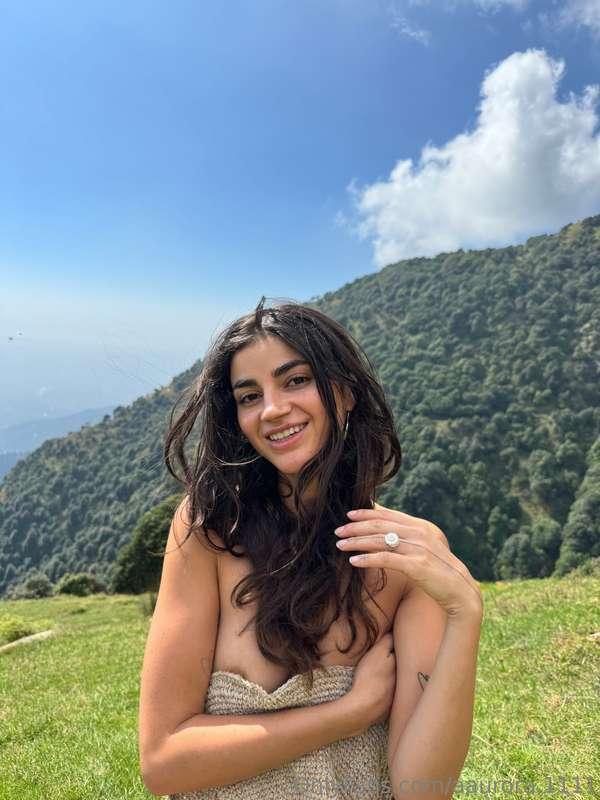 Enjoy the feeling of being completely naked under the sun 🌞 ..