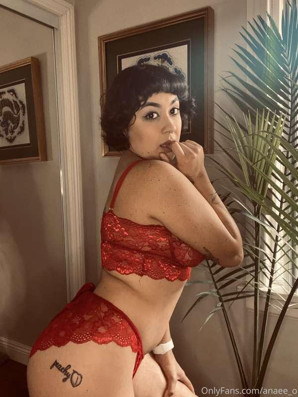 Dream of me.. 😘
& spoil me @Annay-Rodriguez 💋