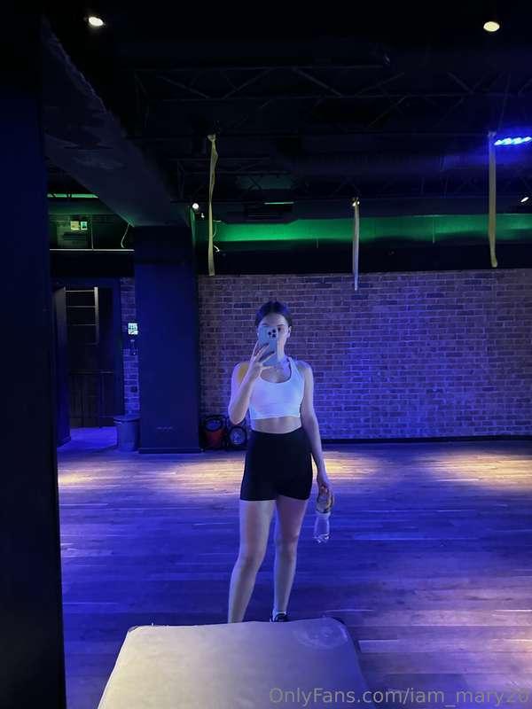 🏋️‍♀️ Sport = energy30 minutes of cardio + a little stretchi..