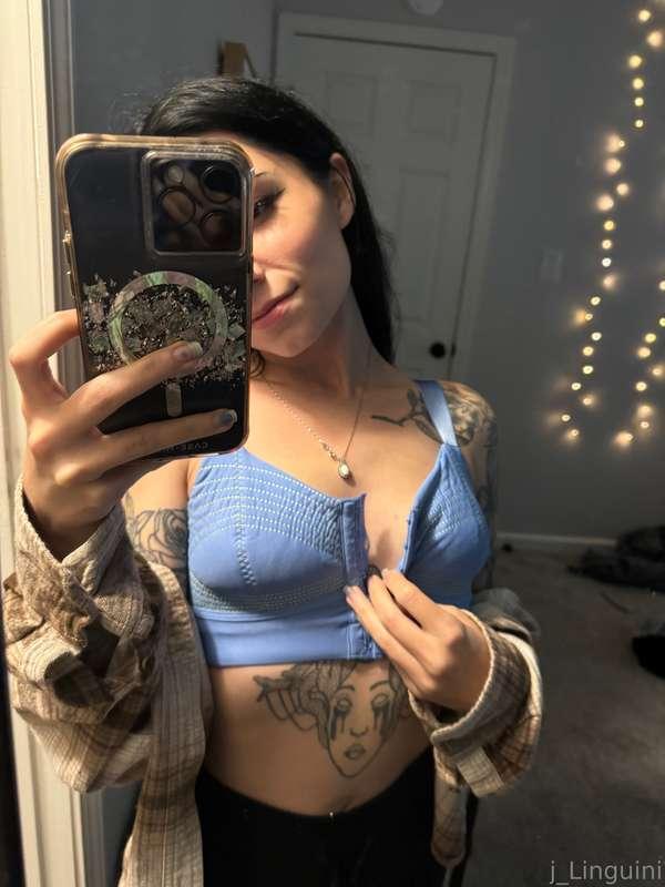 <3