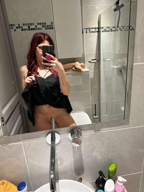 Buon Sabato zozzini 🔥Scorri la foto per spostare il rubinett..