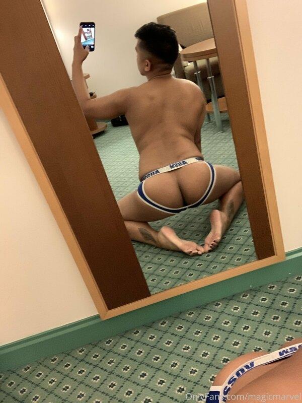 I had asked my followers on Snapchat  or something to pick u..