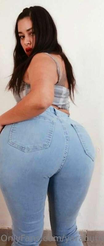 Te gusta como me queda los jeans ? Tengo cara de putita en e..