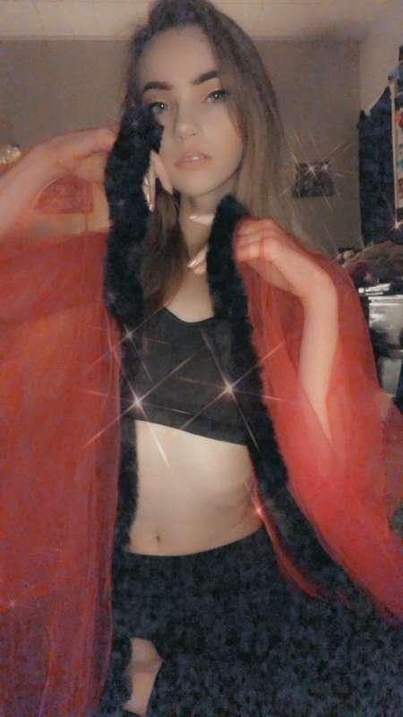 The Rich Widow robe looked a lot cheaper in person